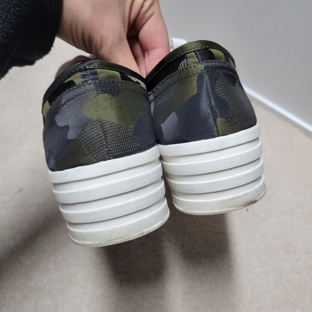 PRE-OWNED GIANNI BINI CAMO PLATFROM SNEAKERS - Picture 5 of 6